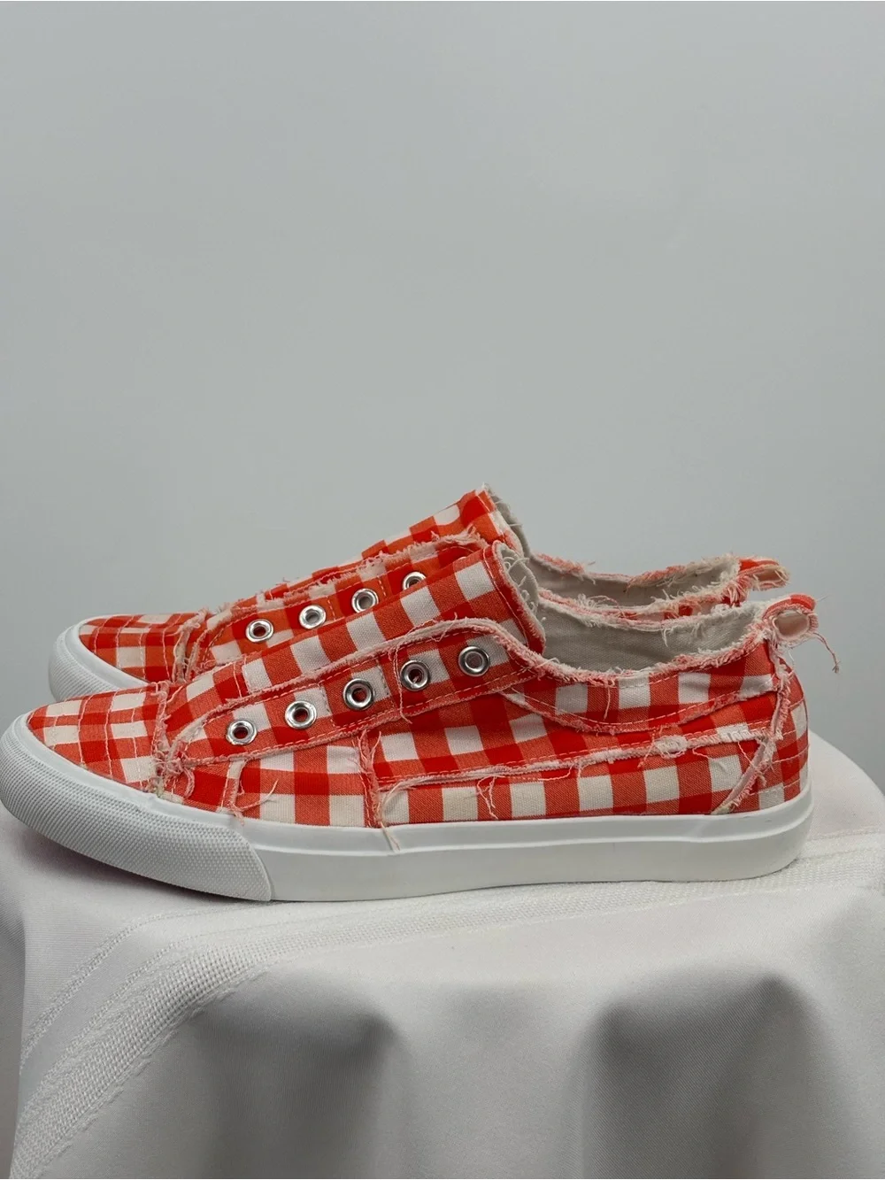 Corkys Babalu Orange & White Check Fray Sneakers Women’s Size 8
